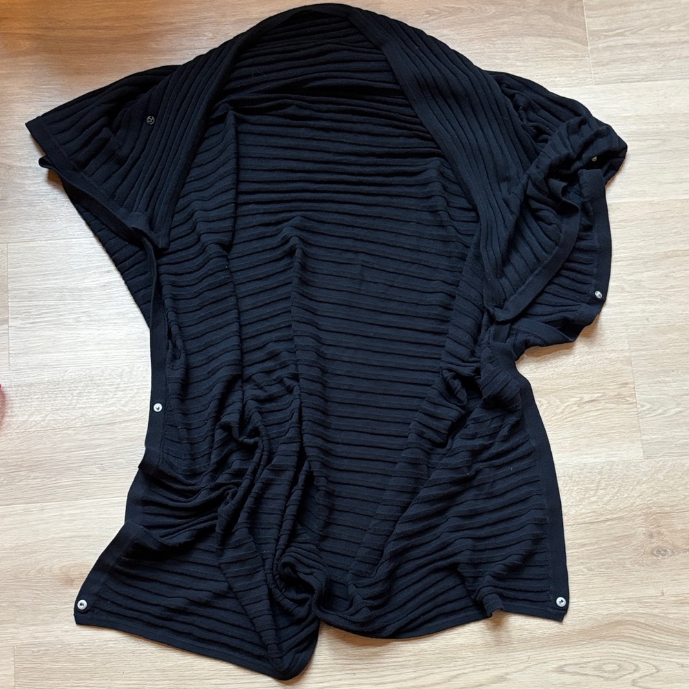 lululemon athletica Black Sweater Shrug